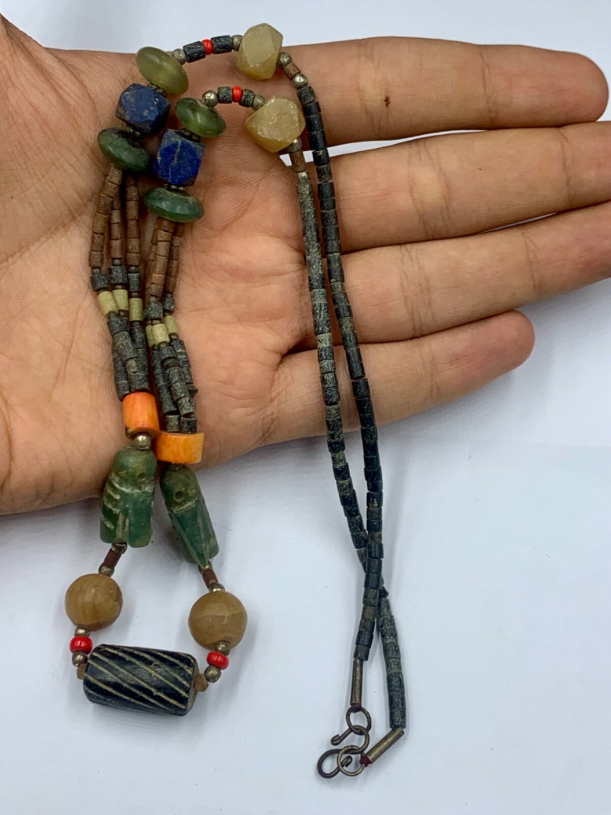 Antique natural stone necklace jewellery natural serpentine rare unique Antique natural stone necklace jewellery natural serpentine rare unique