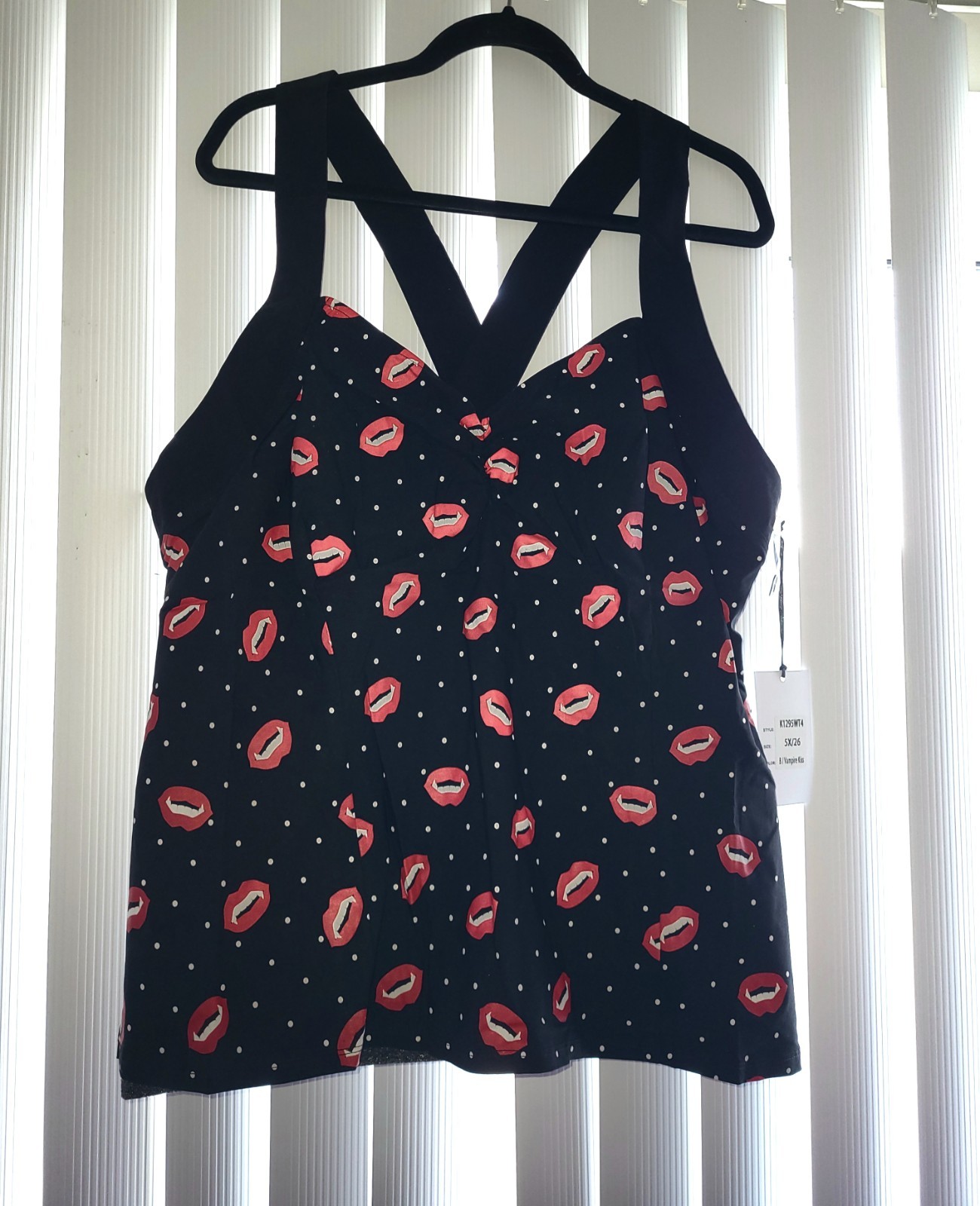 UNIQUE VINTAGE Cami Sweetheart Neck Black Red \ UNIQUE VINTAGE Cami Sweetheart Neck Black Red \