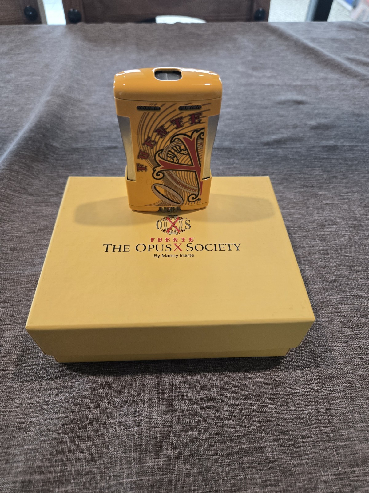 Opus X Society Limited Edition Opus X Fuente Large Table Lighter, New In Box Opus X Society Limited Edition Opus X Fuente Large Table Lighter, New In Box