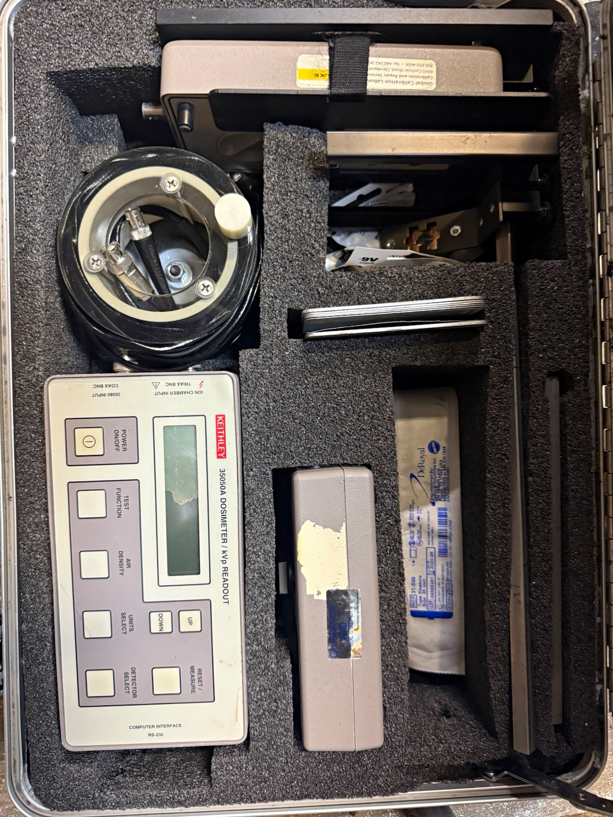 Keithley 35050A Dosimeter kV Readout w/ 35035 mA/mAs Meter Kit Keithley 35050A Dosimeter kV Readout w/ 35035 mA/mAs Meter Kit