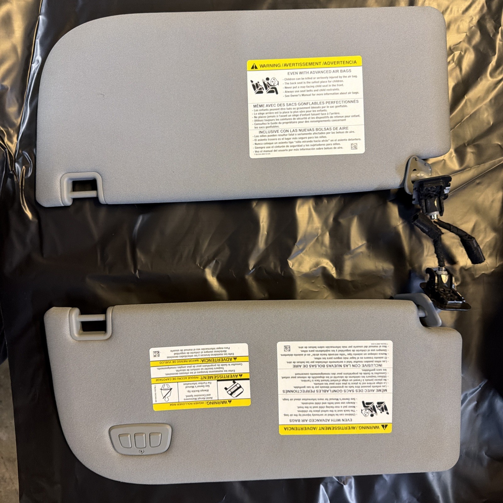 2021-2025 FORD F150 OEM Gray Sun Visors w/ HomeLink Garage Opener 2021-2025 FORD F150 OEM Gray Sun Visors w/ HomeLink Garage Opener