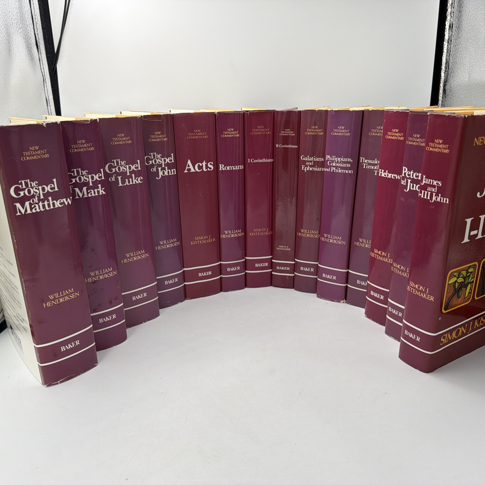 New Testament Commentary - Set 14 Vol. - Hendriksen Kistemaker New Testament Commentary - Set 14 Vol. - Hendriksen Kistemaker