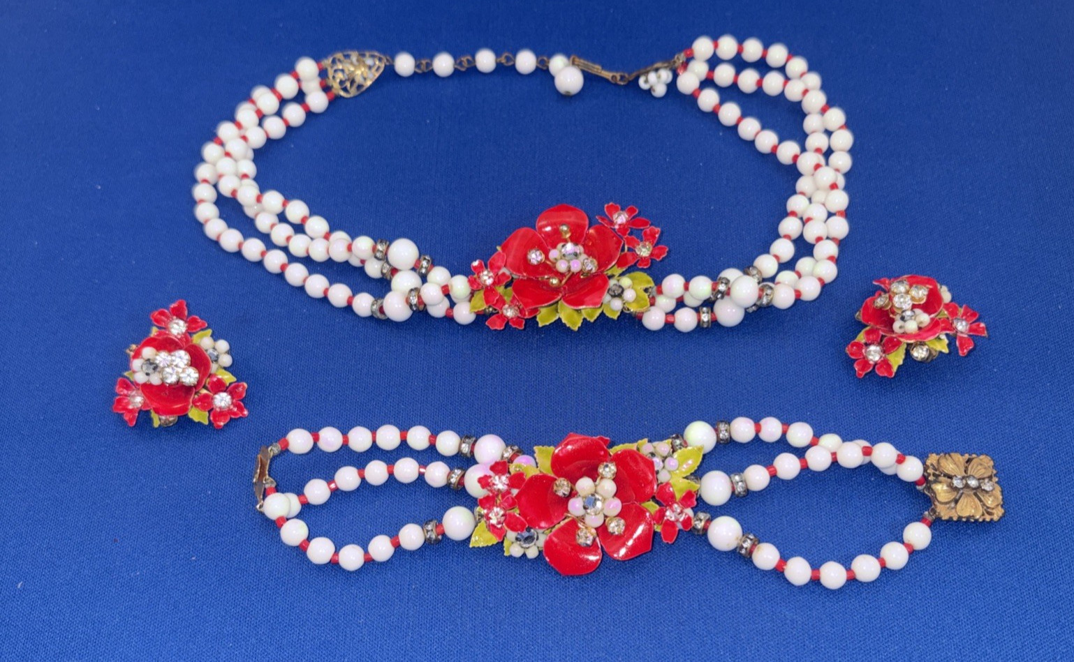 Vintage Robert Parure Necklace, Bracelet & Earring Set W/Red Flowerx - READ Vintage Robert Parure Necklace, Bracelet & Earring Set W/Red Flowerx - READ
