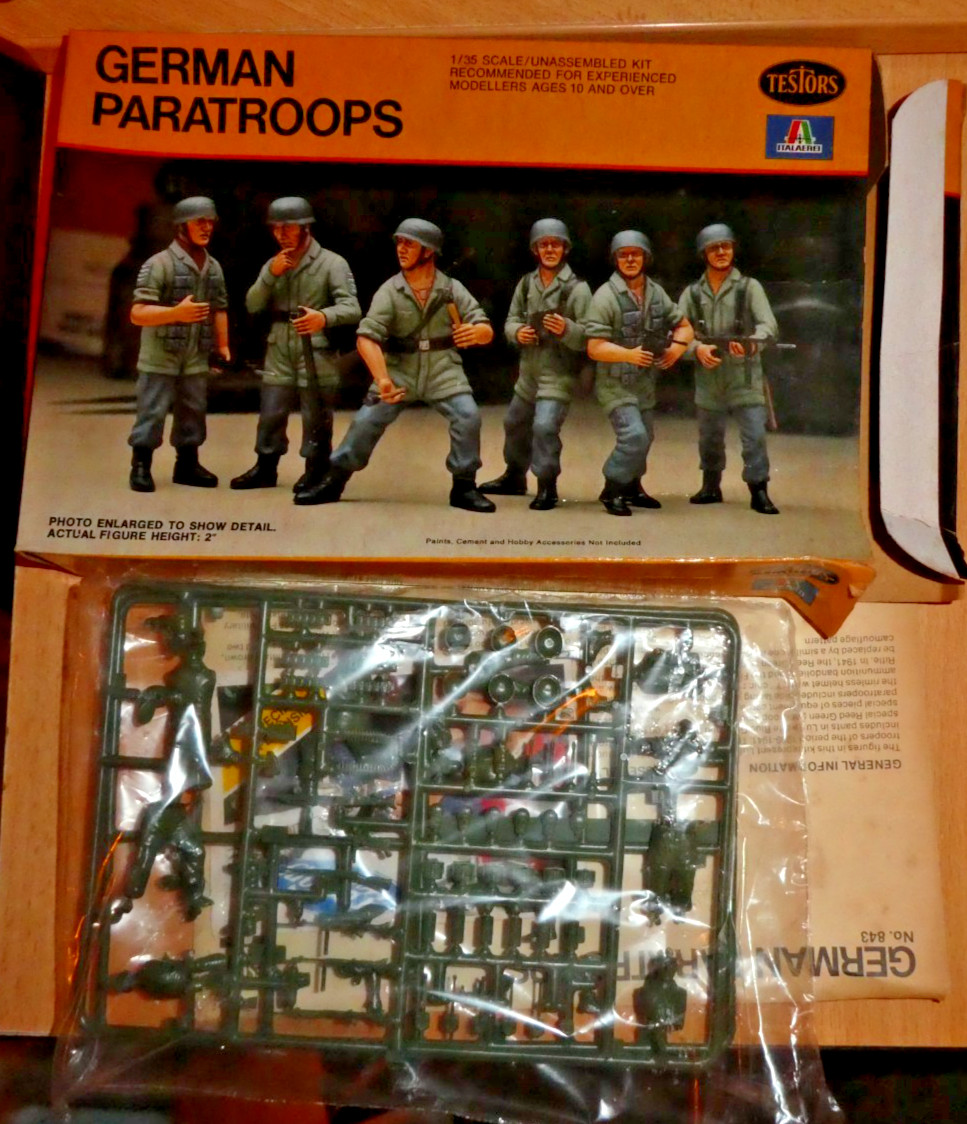 Vintage Testors German Paratroops Model Kit 1/35 Scale 843-C open BOX