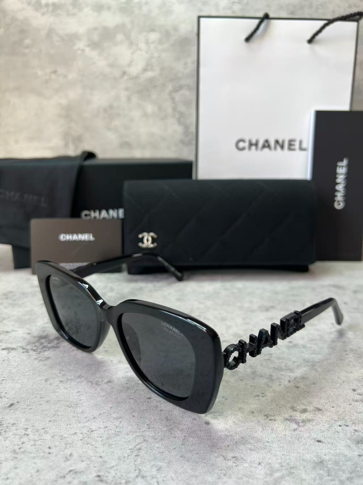 CHANEL SUNGLASSES BLACK FRAME 100% AUTHENTIC CLASSIC CH5422B CRYSTAL RECTANGULAR
