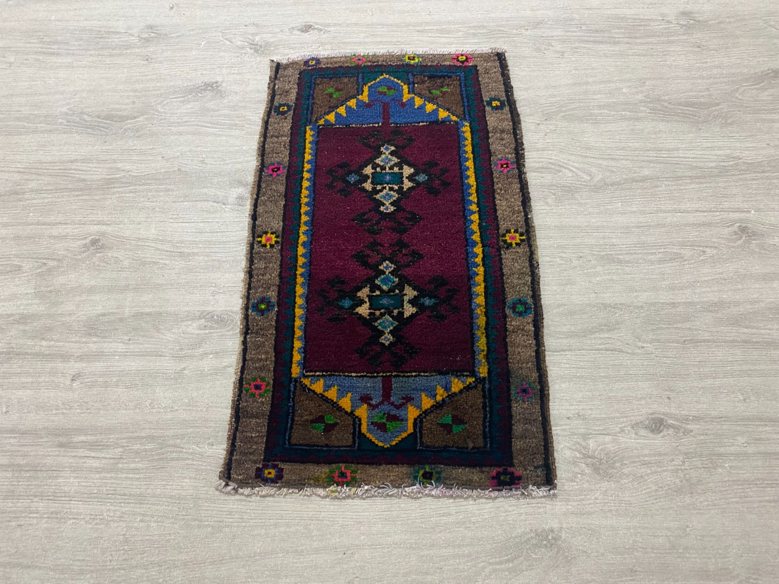 Vintage Hand Knotted Turkish Small Wool Rug Anatolian Accent Rug 1.6x2.6 Ft