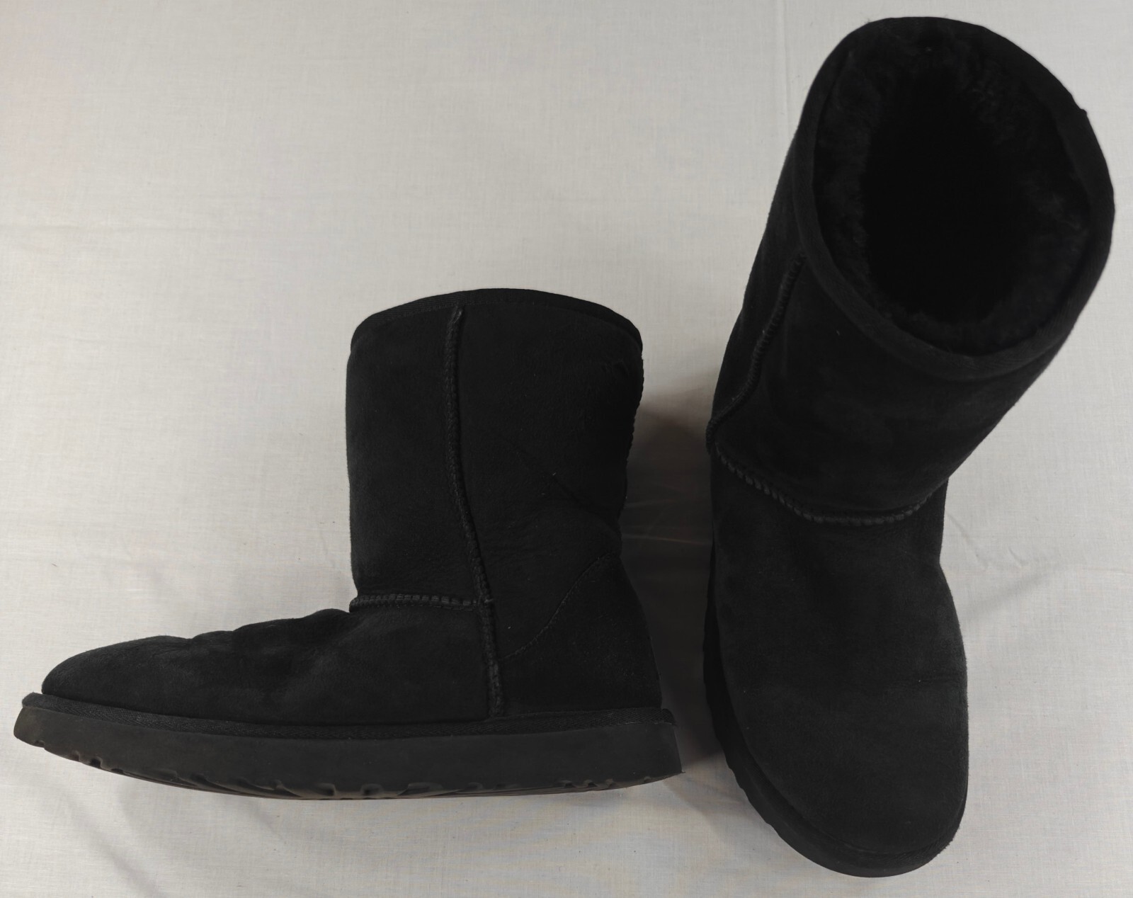 UGG Classic Short Women’s Size 9 Black Suede Sheepskin Lined Winter Boots