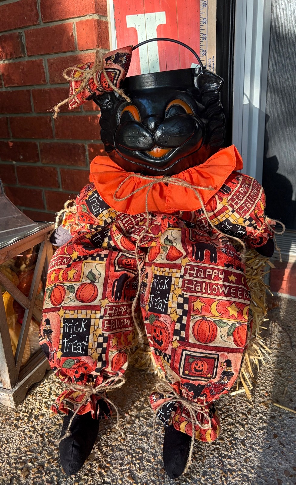 Handmade Halloween Shelf Sitter Candy Treat  Black Cat Bucket Buddy  New