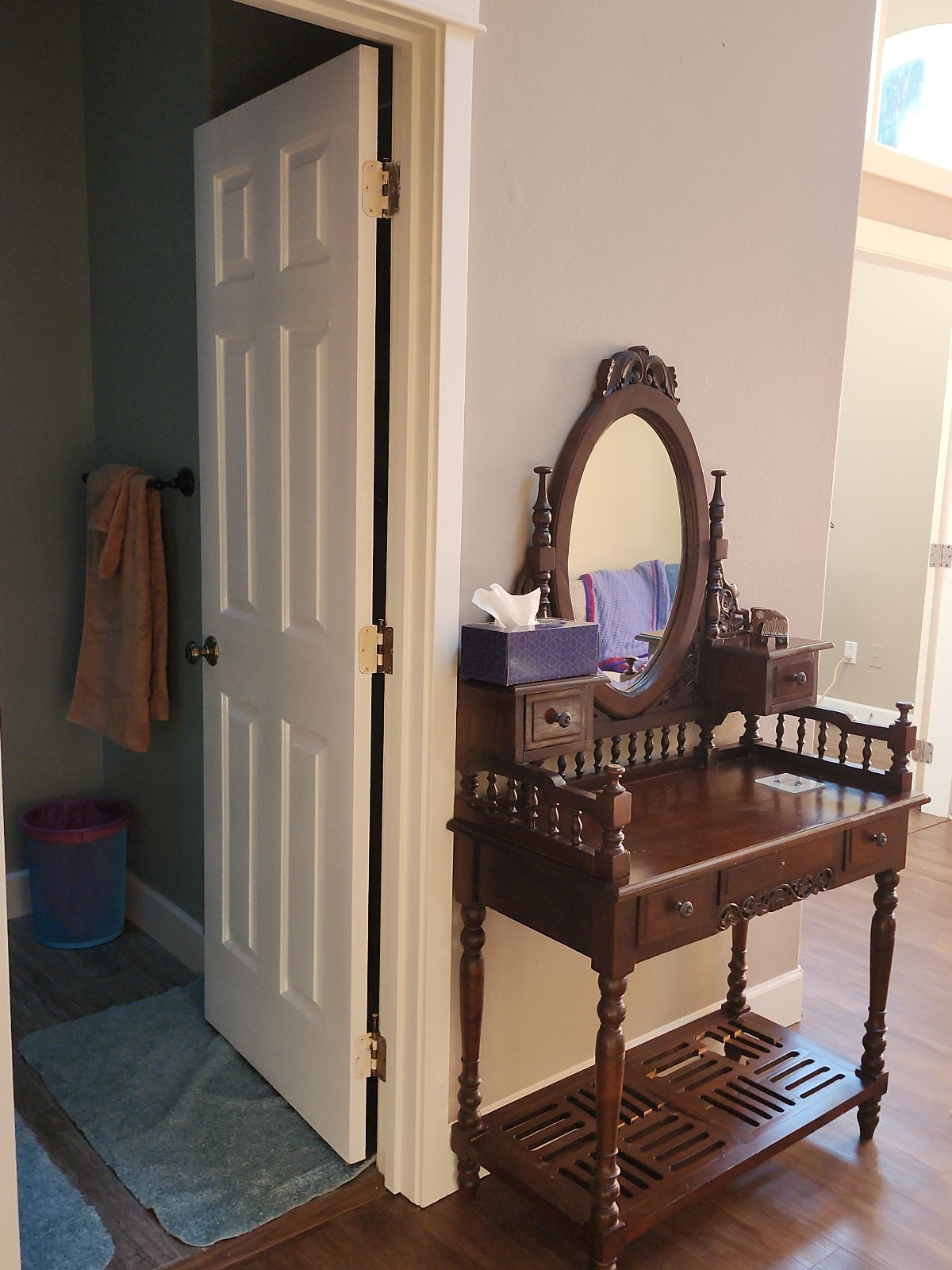 Antique Victorian Carved Wood Vanity / Dressing Table with Swivel Mirror