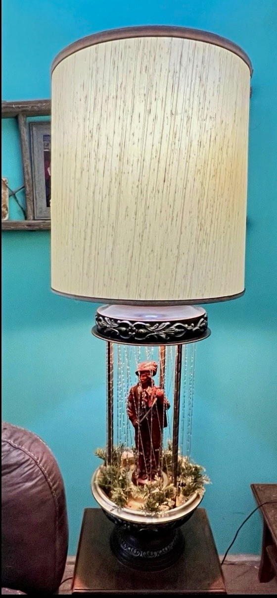 Rare, Vintage Tabletop Rain Lamp. Beautiful Don Juan. In Great Working Condition Rare, Vintage Tabletop Rain Lamp. Beautiful Don Juan. In Great Working Condition