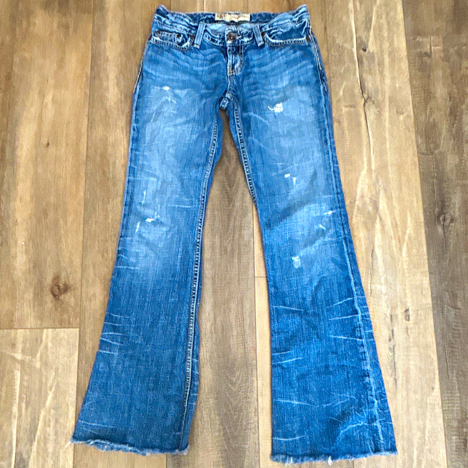 BKE Women’s Bootcut Blue Denim Jeans Distressed Medium Wash Low Rise 5-Pocket BKE Women’s Bootcut Blue Denim Jeans Distressed Medium Wash Low Rise 5-Pocket
