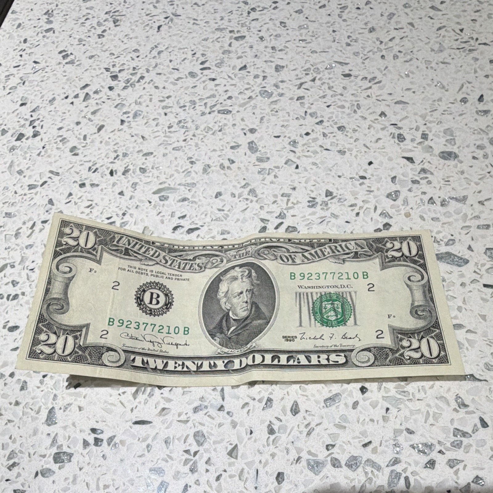 1990 Vintage $20 bill Federal Reserve Note (GREEN SEAL) 1990 Vintage $20 bill Federal Reserve Note (GREEN SEAL)