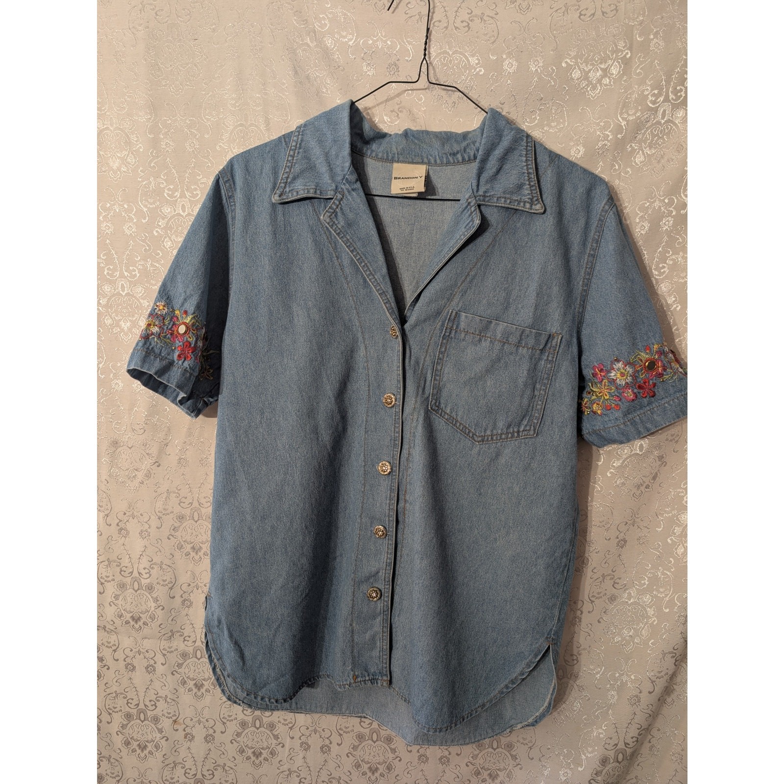 VTG 90s Brandon Thomas Embroidered Denim Shirt Short Sleeve Camp Blouse