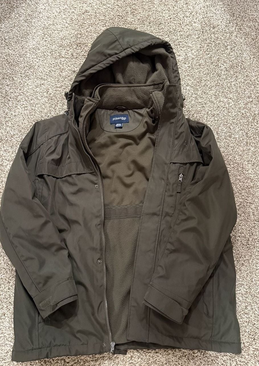 St. John\'s Bay Jacket Size Medium Green Hooded