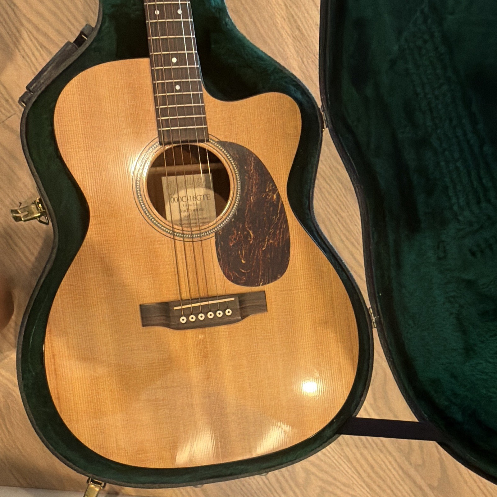 Martin & Co. 000C-16GTE 16 Series Acoustic-Electric 6-String RH w/ Case