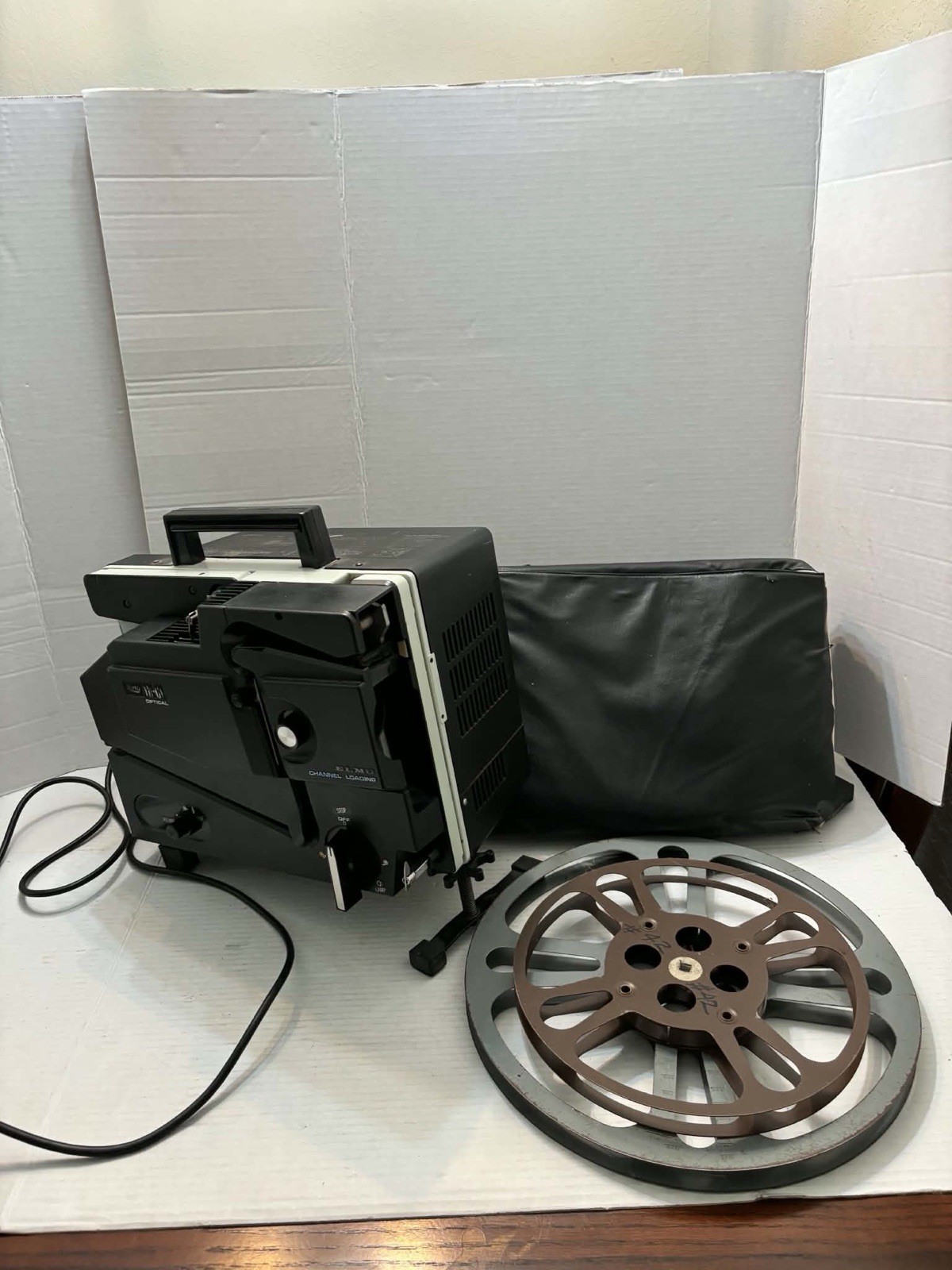 Working Vintage ELMO 16-CL Optical 16mm Film Projector Cover 2 Reels