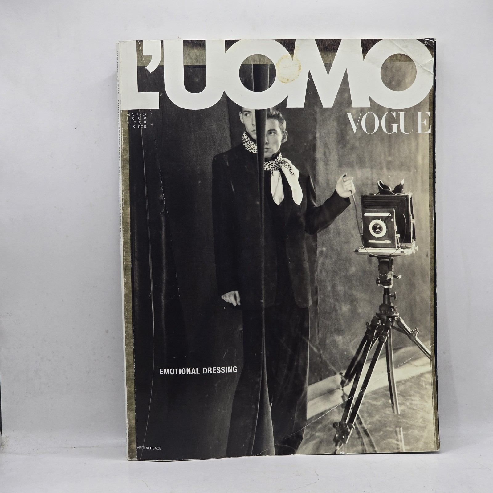 L\'UOMO VOGUE Magazine March 1999 Emotional Dressing L\'UOMO VOGUE Magazine March 1999 Emotional Dressing