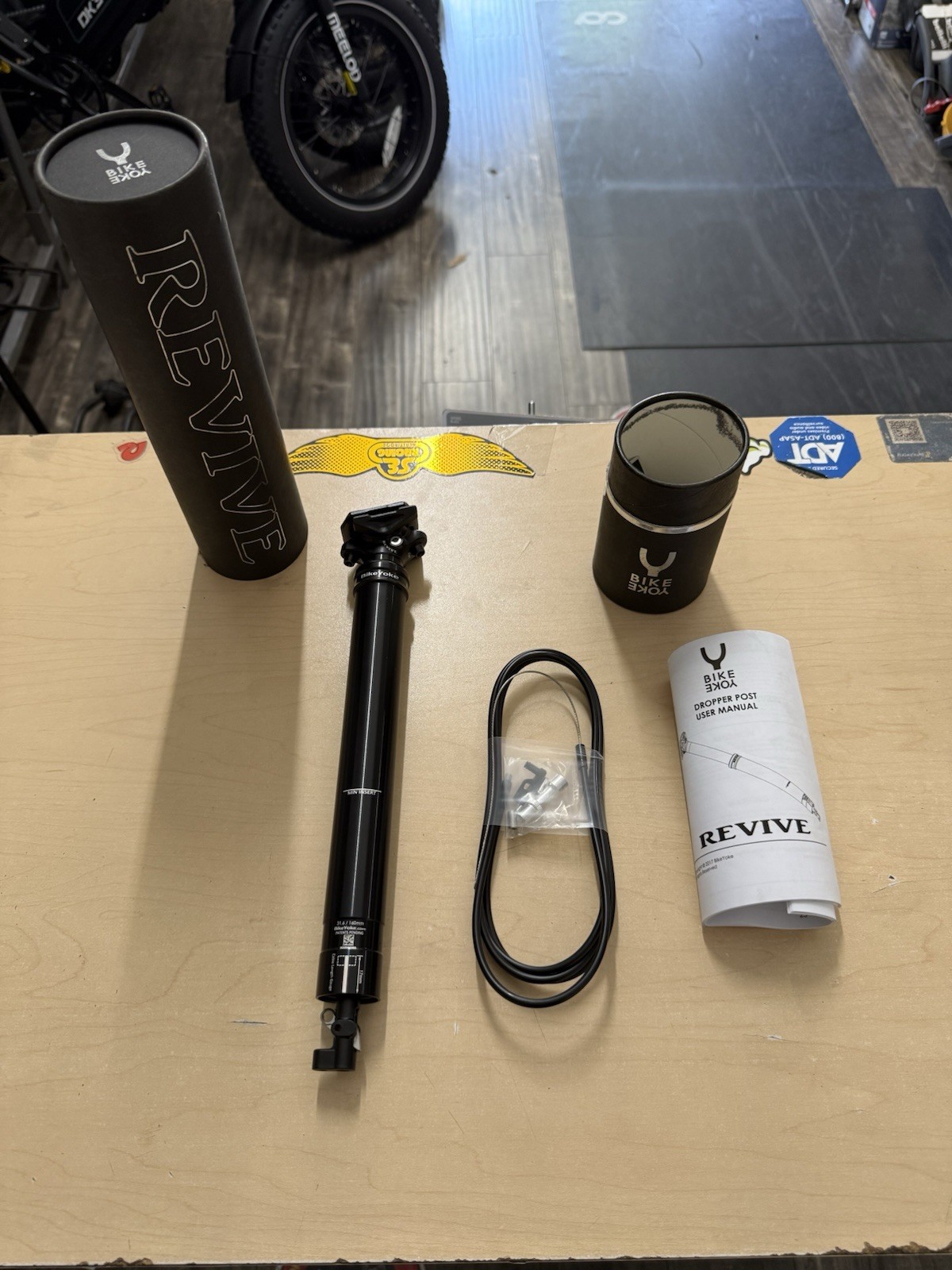 Bike Yoke Revive 2.0 Dropper Seatpost Black, 31.6mm Length 160mm