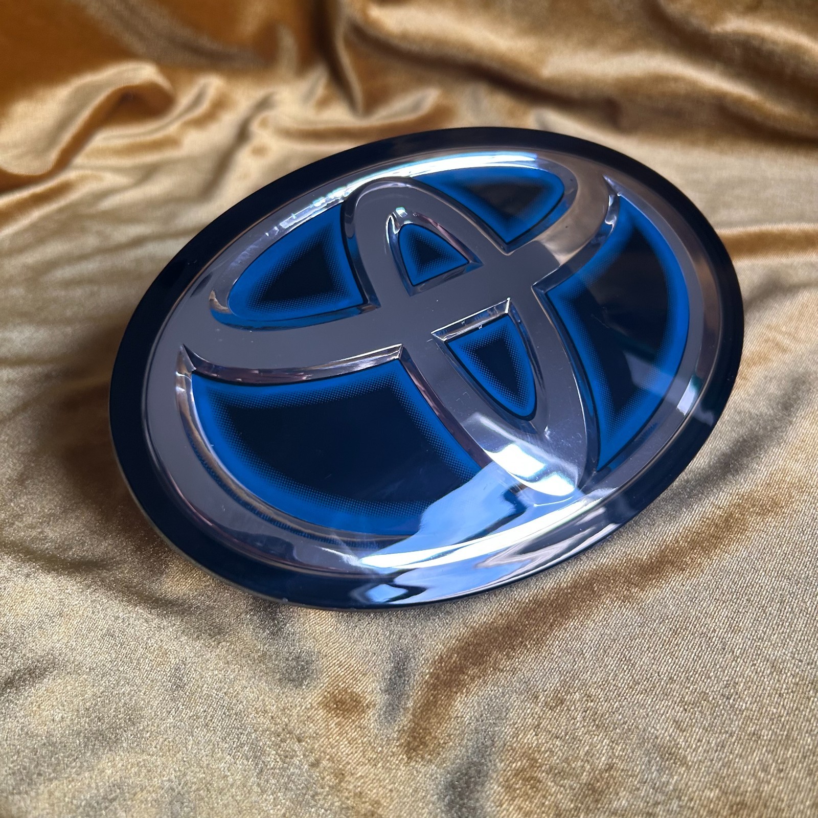 Blue Front Grille Emblem Chrome Logo Badge for Toyota Camry 2020-2024