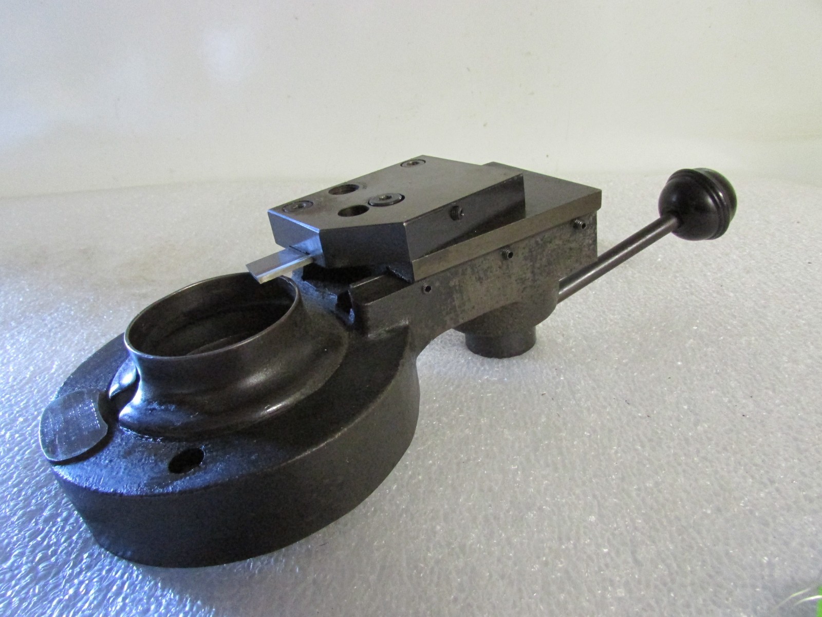 Hardinge Model 7 Vertical Cut Off Slide Attachment