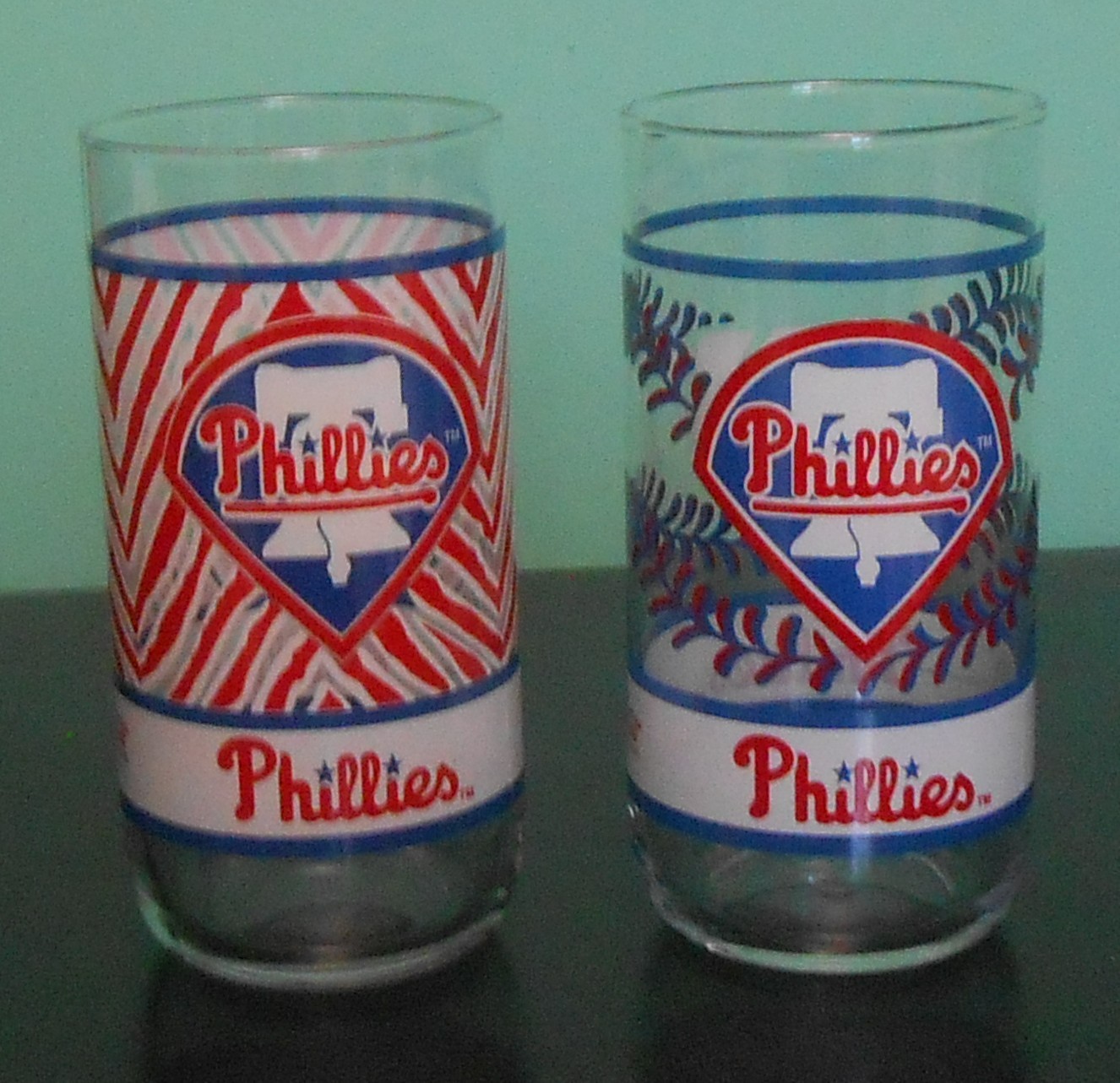 VTG 1993 Philadelphia Phillies MLB Coca Cola McDonalds Glasses (2) Pre-Owned VTG 1993 Philadelphia Phillies MLB Coca Cola McDonalds Glasses (2) Pre-Owned