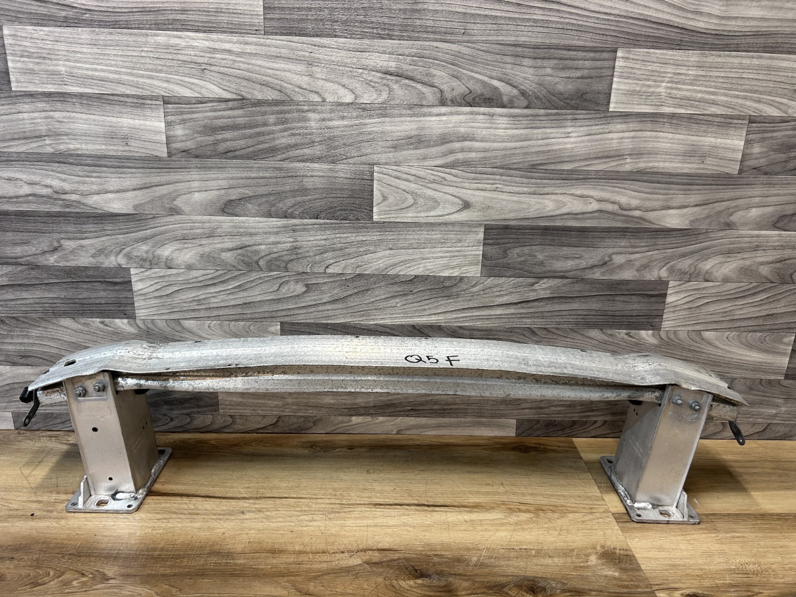 AUDI Q5 OEM FRONT BUMPER REINFORCEMENT IMPACT CRASH BAR (2009_2017) 8R0807113 AUDI Q5 OEM FRONT BUMPER REINFORCEMENT IMPACT CRASH BAR (2009_2017) 8R0807113