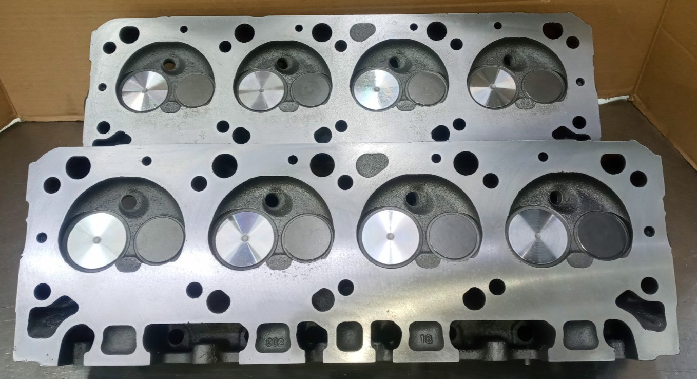 Pair 1969-1974 Cadillac 472/500 High Compression Cylinder Heads 1497902