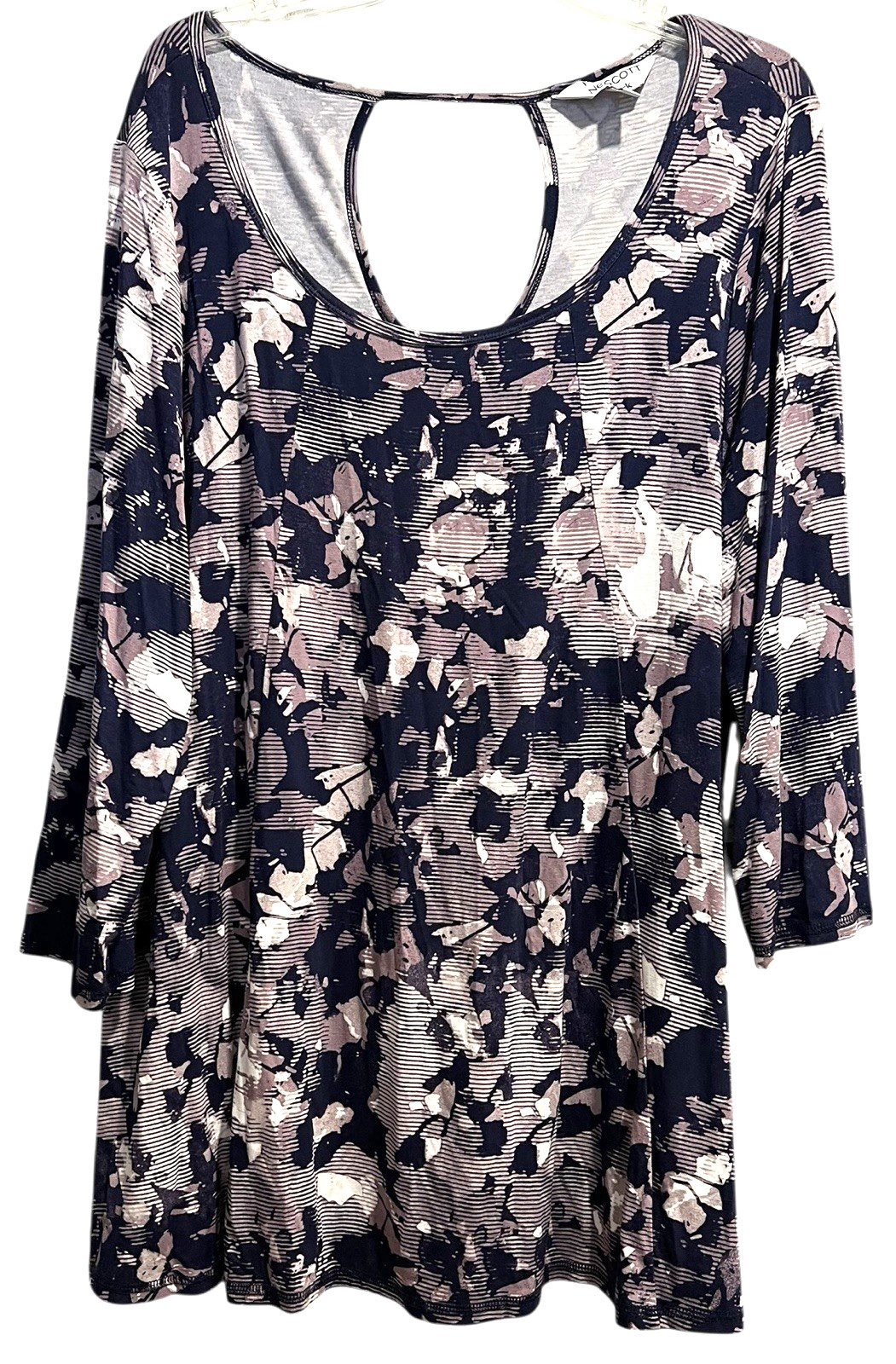 Prescott New York Top Size 1X Abstract Floral Keyhole Back Stretchy Tunic NWT Prescott New York Top Size 1X Abstract Floral Keyhole Back Stretchy Tunic NWT