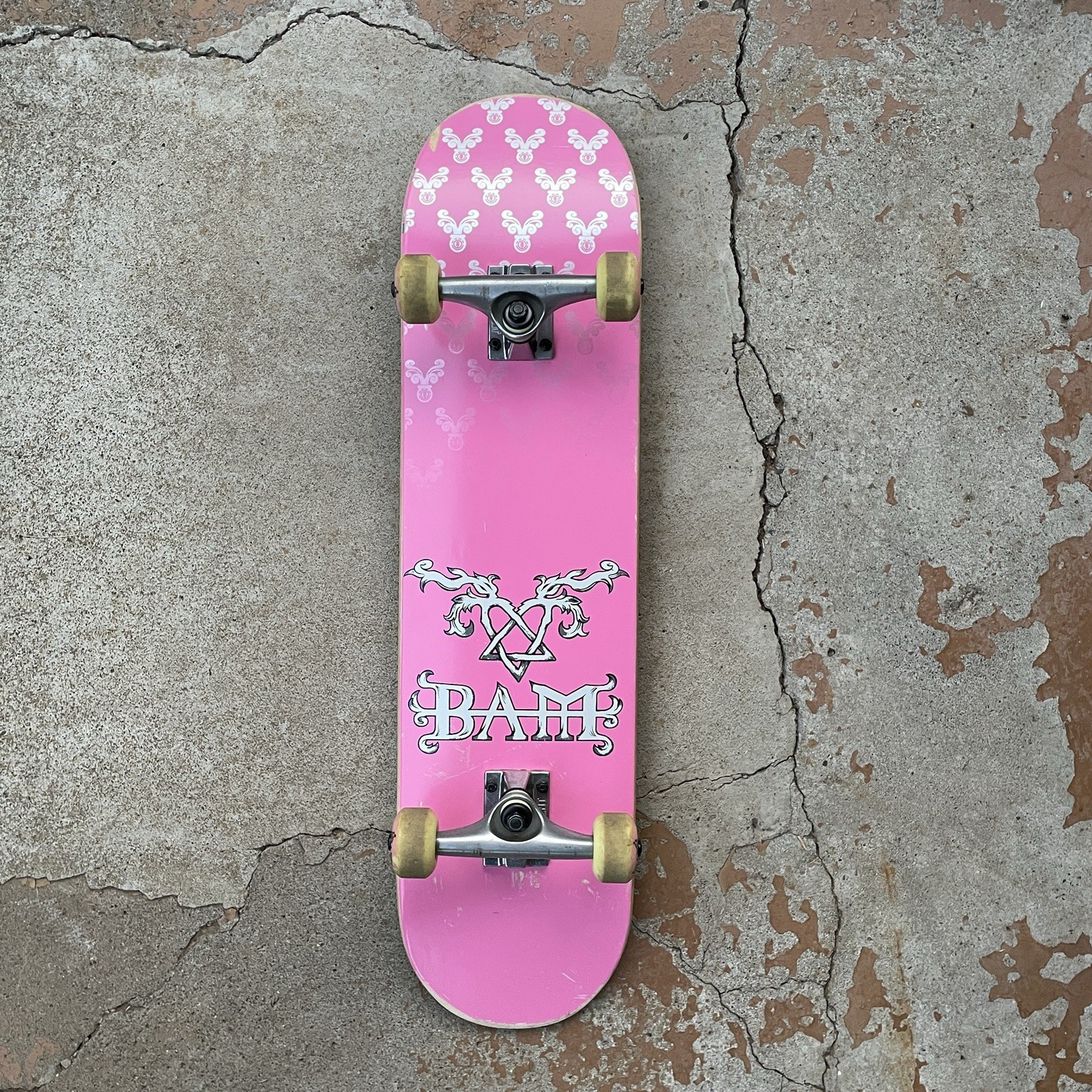 Bam Margera Skateboard Deck / Complete 7.75”HIM Heartagram Pink Foil CKY Jackass Bam Margera Skateboard Deck / Complete 7.75”HIM Heartagram Pink Foil CKY Jackass