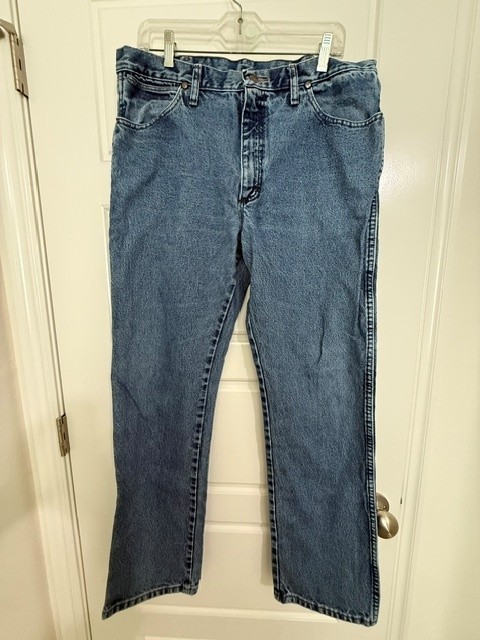 Wrangler Jeans Men\'s 35x32 Blue Cowboy Cut Relaxed Fit Western Work 1013MWZGK Wrangler Jeans Men\'s 35x32 Blue Cowboy Cut Relaxed Fit Western Work 1013MWZGK