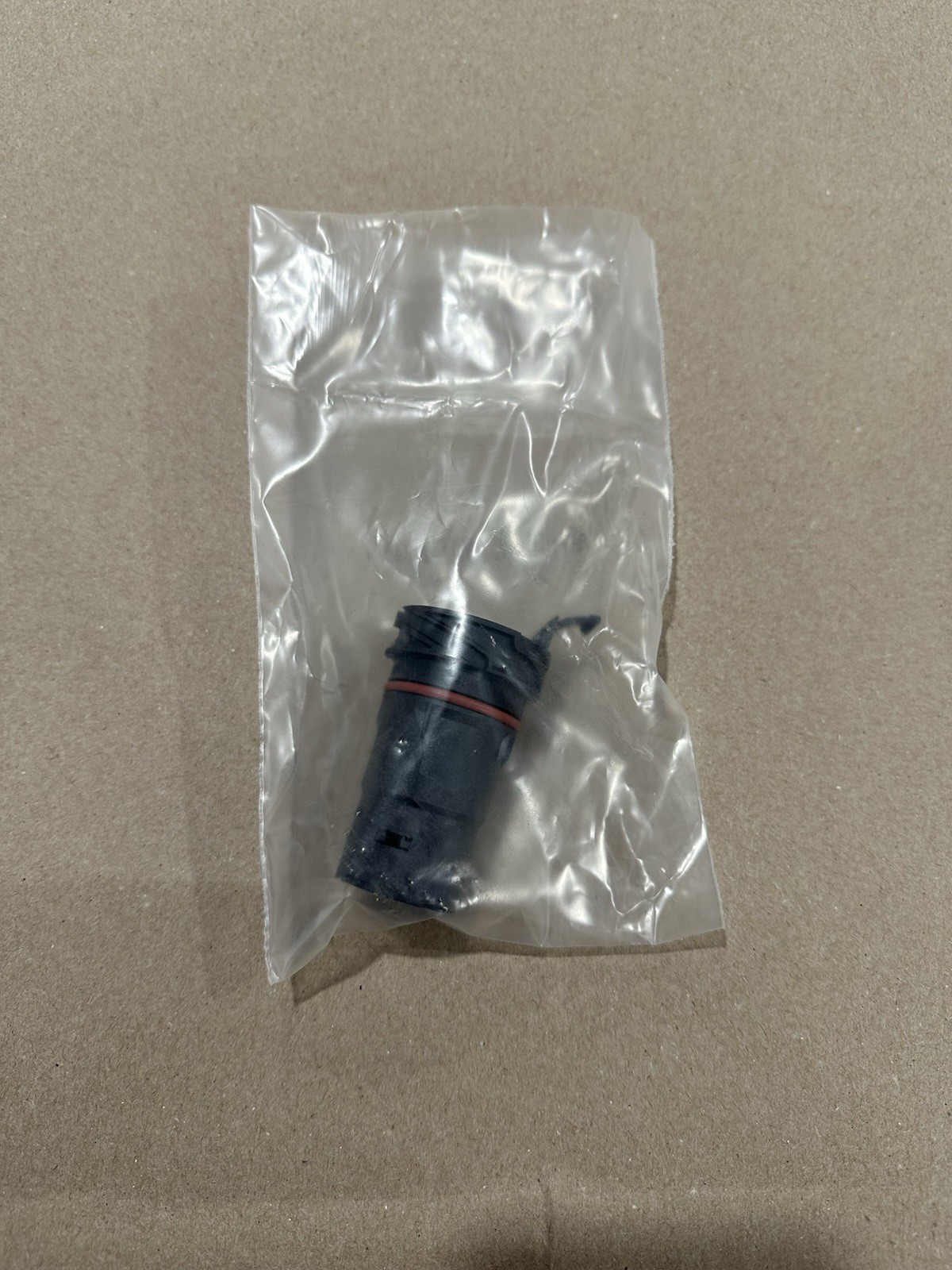 A0015409981 GENUINE OEM MERCEDES-BENZ CONTACT SOCKET HOUSING. FAST SHIPPING A0015409981 GENUINE OEM MERCEDES-BENZ CONTACT SOCKET HOUSING. FAST SHIPPING