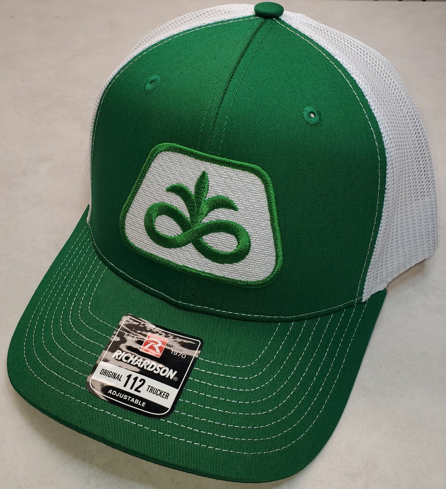 PIONEER SEED Patch on Richardson 112 Trucker Hat Snapback Green/White 