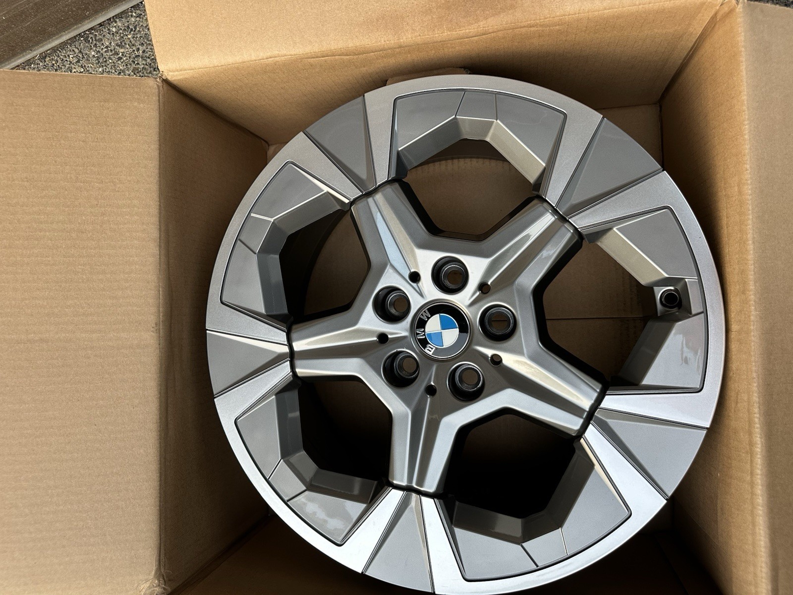 🔥BMW X1 2023 2024 Factory OEM Wheel 18