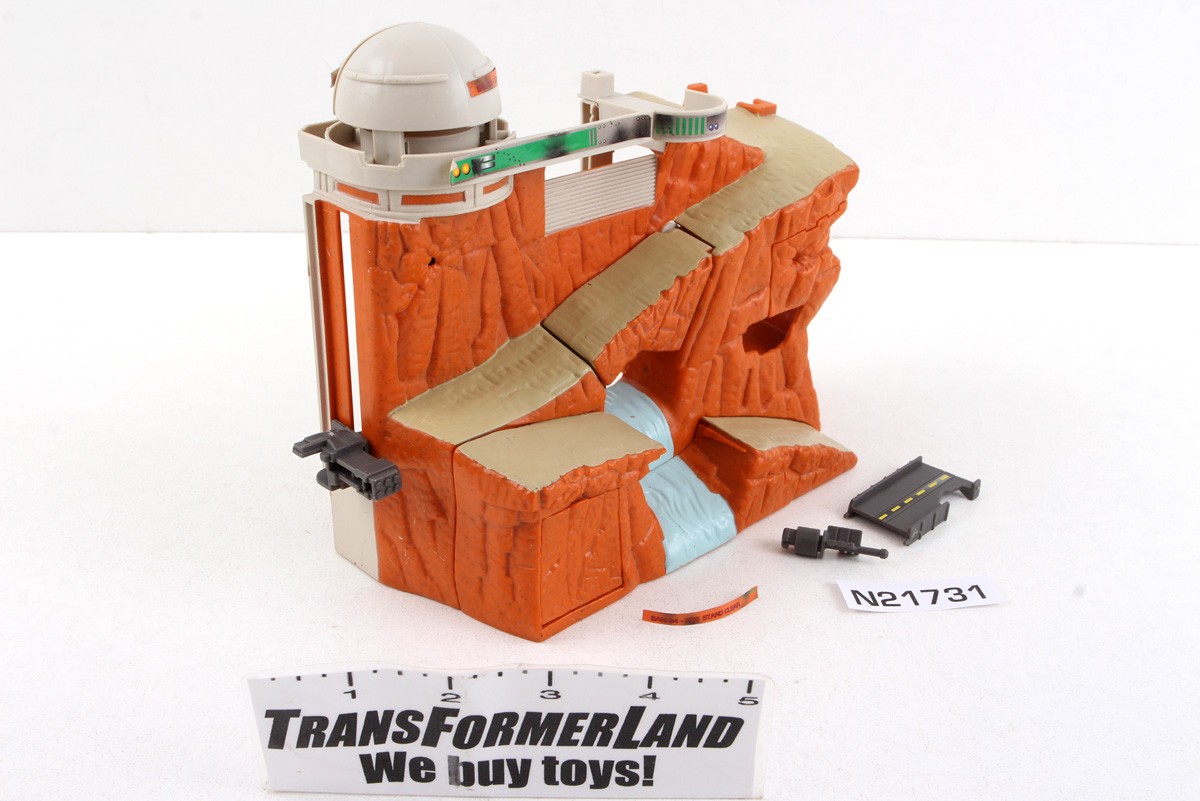 Micro Machines Playsets Eagle Peak Arsenal Incomplete