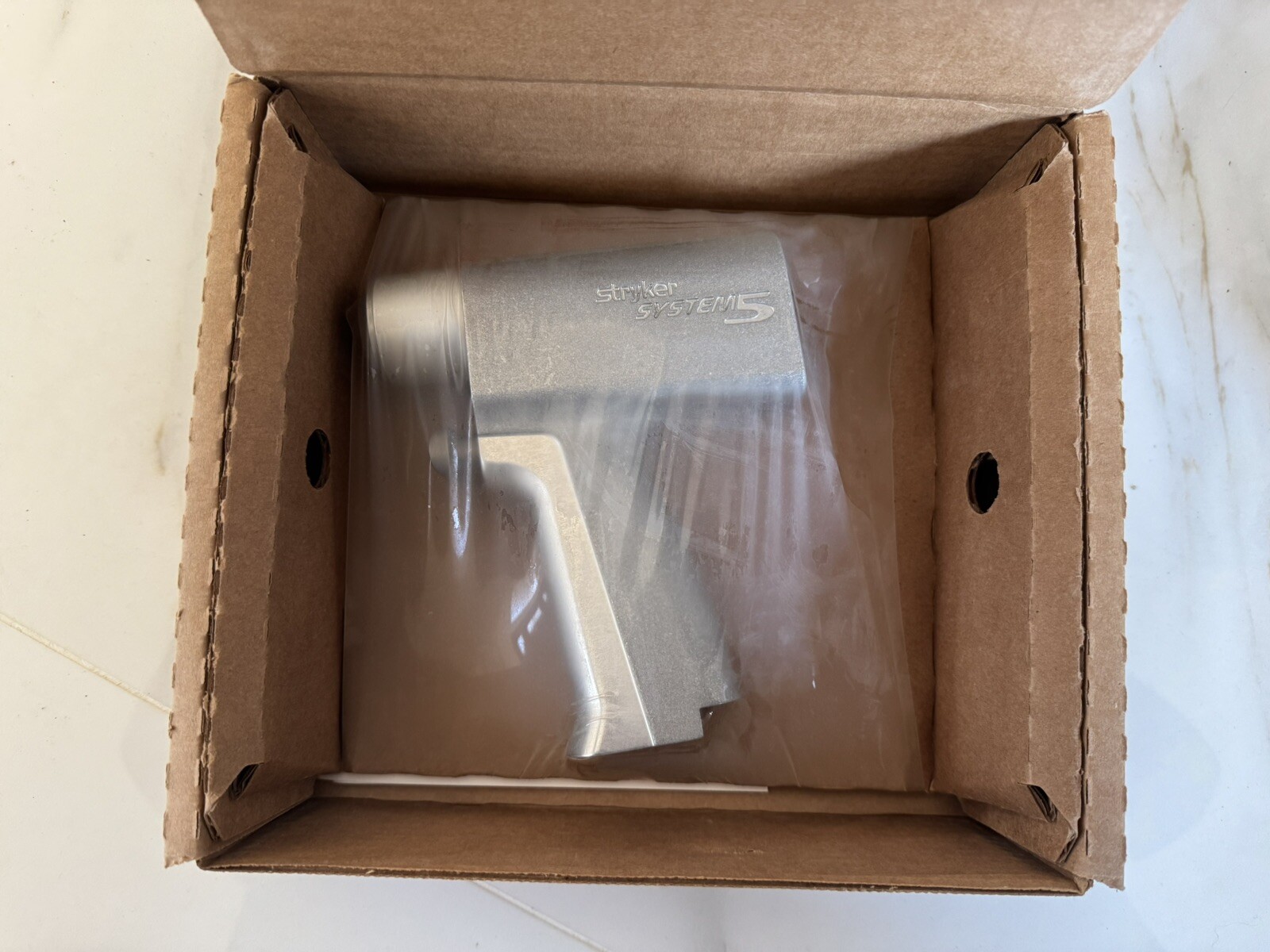 Stryker System 5 Driver 4203 Rotary Handpiece Stryker System 5 Driver 4203 Rotary Handpiece
