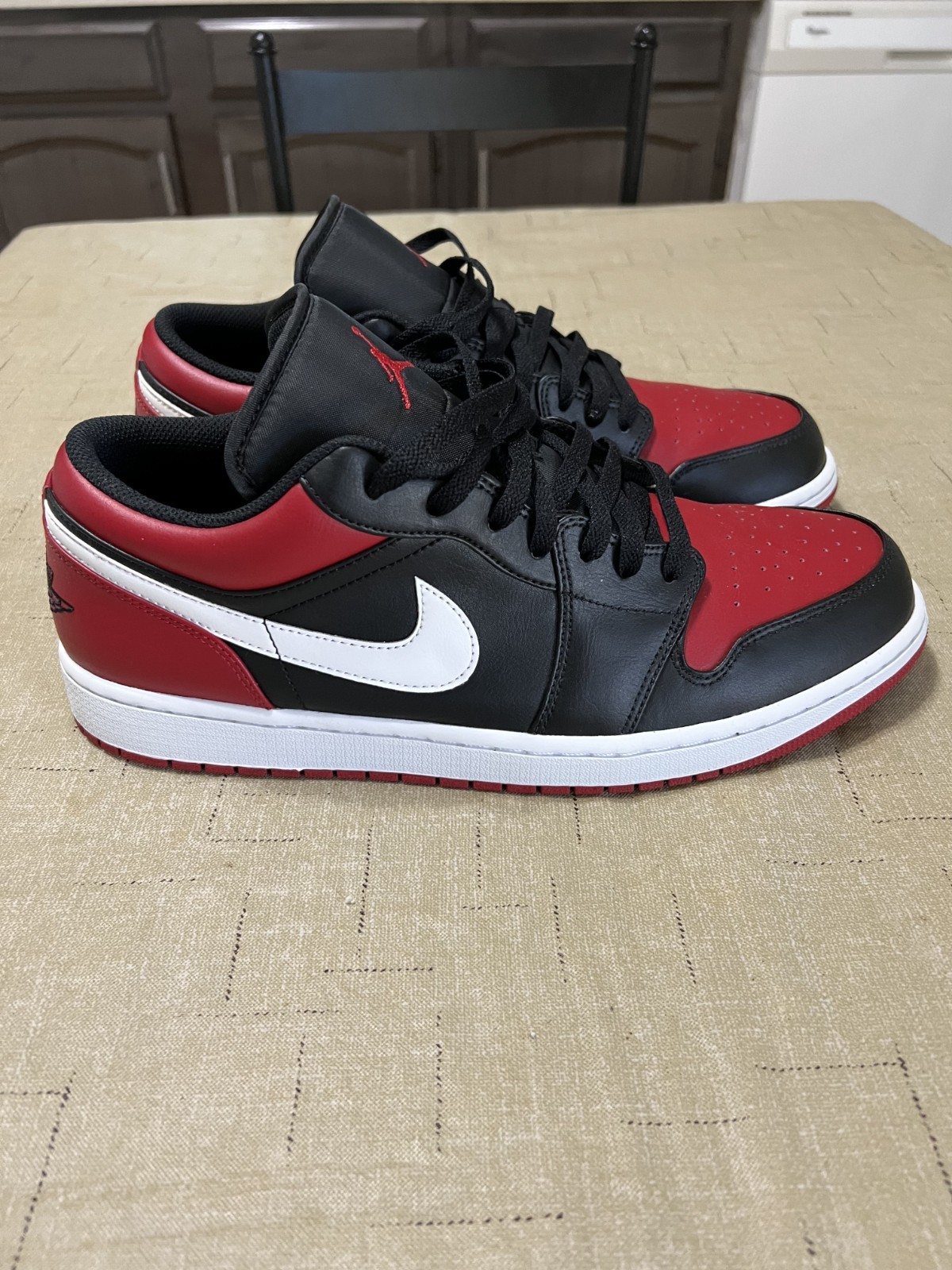 Nike Air Jordan 1 Men\'s US size 13 Black/Red/White Nike Air Jordan 1 Men\'s US size 13 Black/Red/White