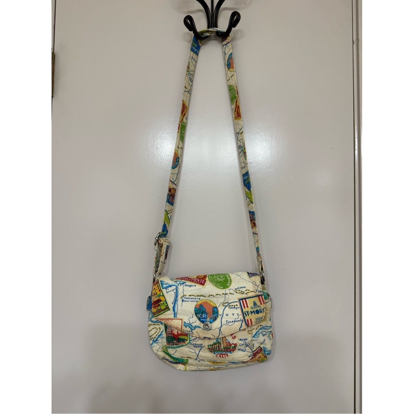 Vintage Fossil St Moritz Crossbody Bag Map Travel Print Cream Blue 16C-H-032701 Vintage Fossil St Moritz Crossbody Bag Map Travel Print Cream Blue 16C-H-032701