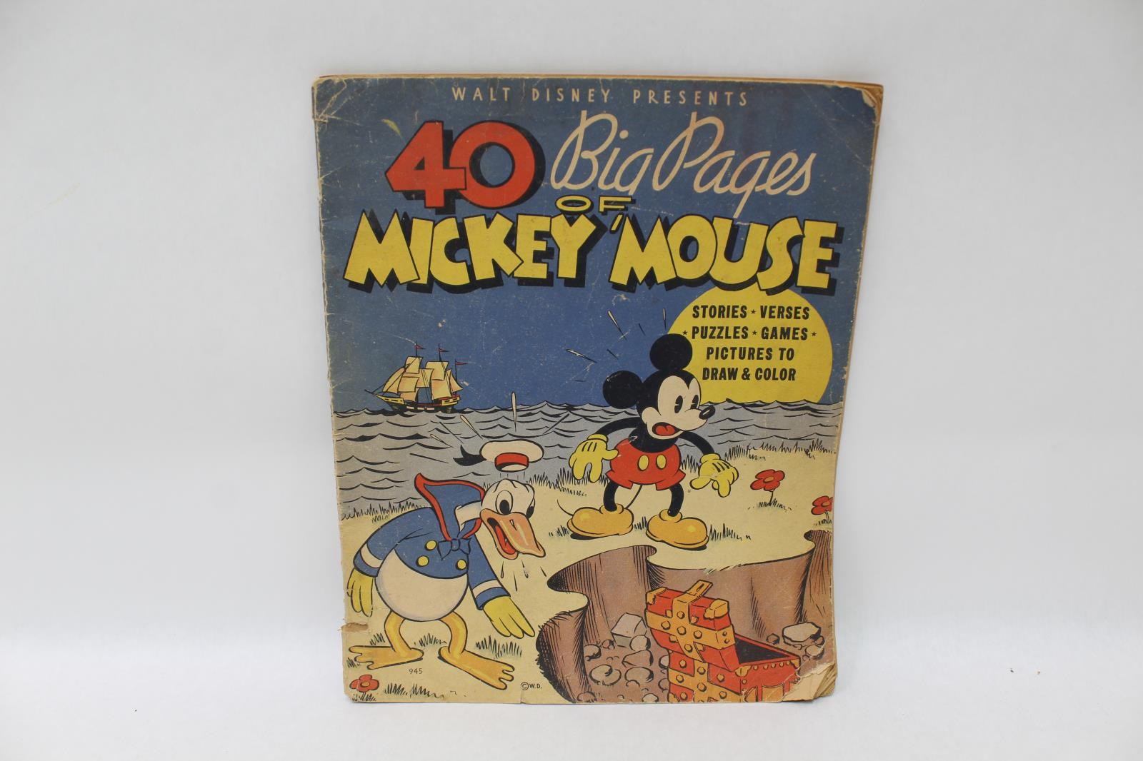 Vintage Walt Disney Presents 40 Big Pages of Mickey Mouse #945 , 1936
