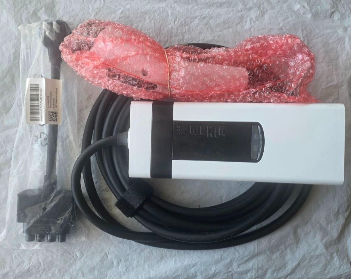 NEW OEM GM Ultium Dual Level EV Charger 120V 240V NEMA 5-15 NEW OEM GM Ultium Dual Level EV Charger 120V 240V NEMA 5-15