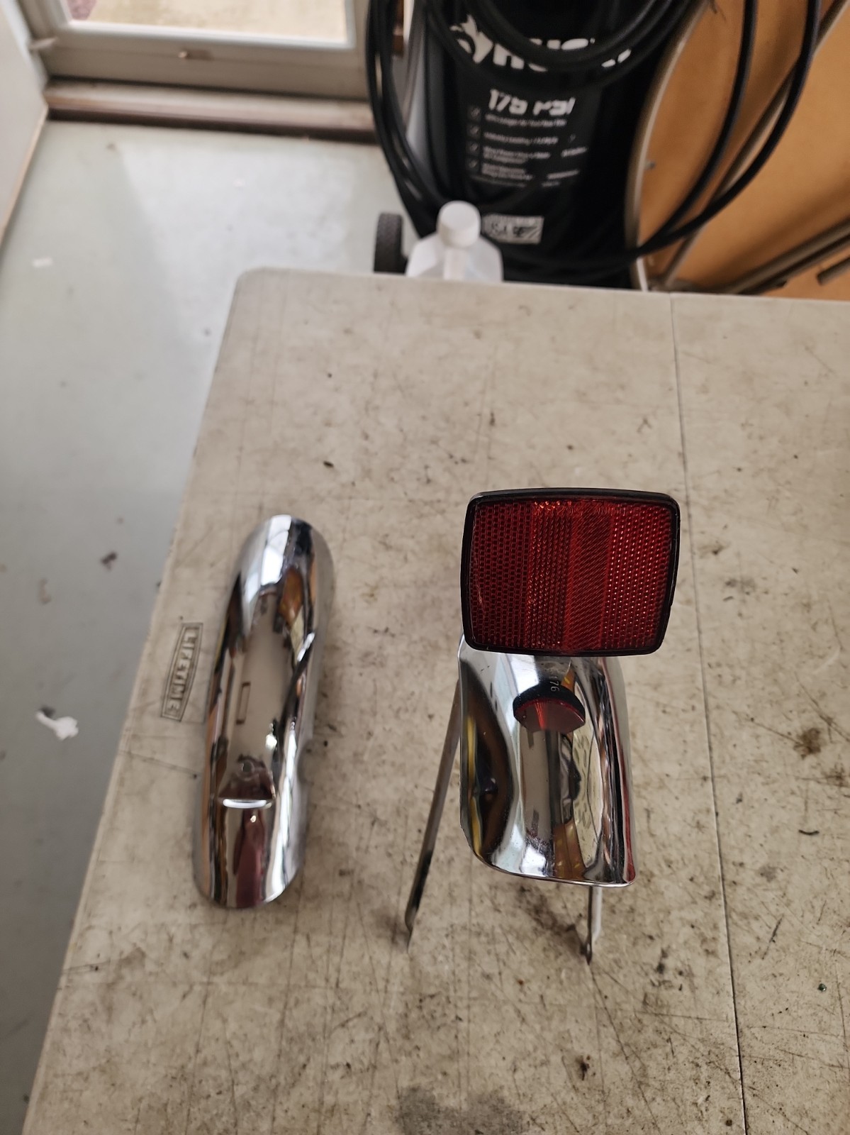 LATE 70S SCHWINN STINGRAY SAFETY EDGE FRONT +REAR FENDERS NICE SHAPE L$$K LATE 70S SCHWINN STINGRAY SAFETY EDGE FRONT +REAR FENDERS NICE SHAPE L$$K