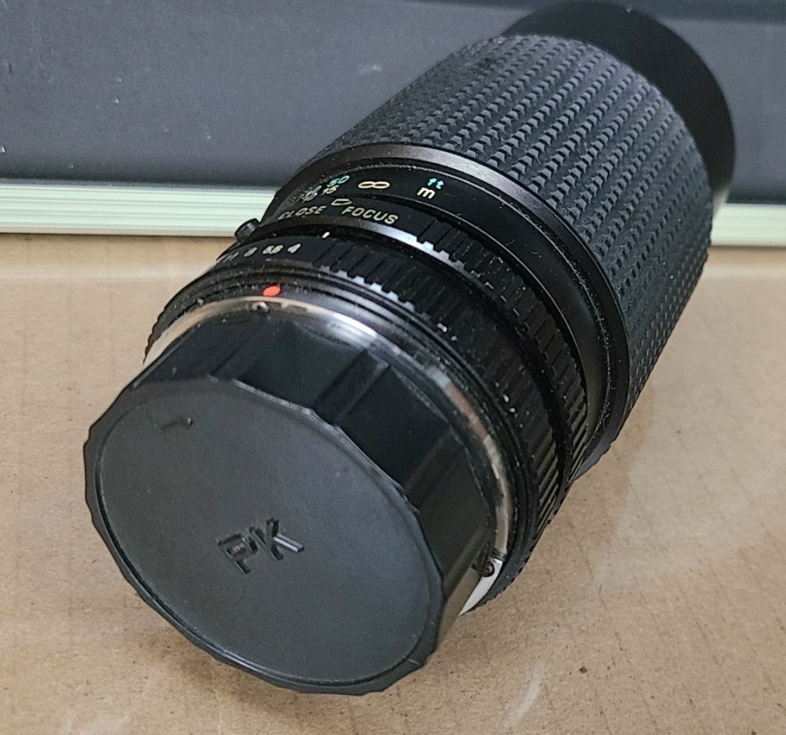 RMC Tokina 80-200mm f/4 Constant Zoom Lens - Pentax K Mount (PK)-CLEAN NO FUNG