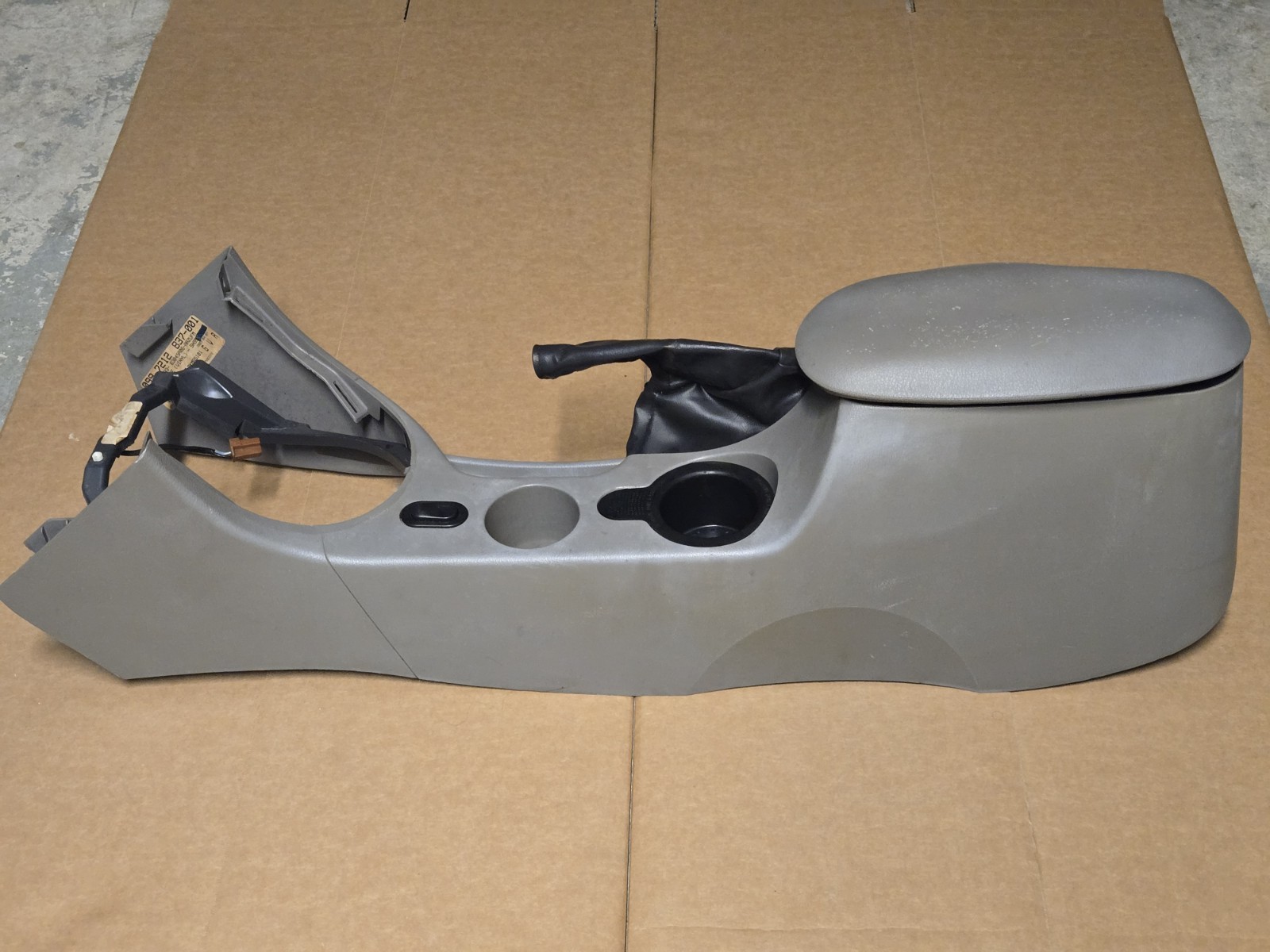 99-04 Mustang Convertible Center Console Gray With Armrest