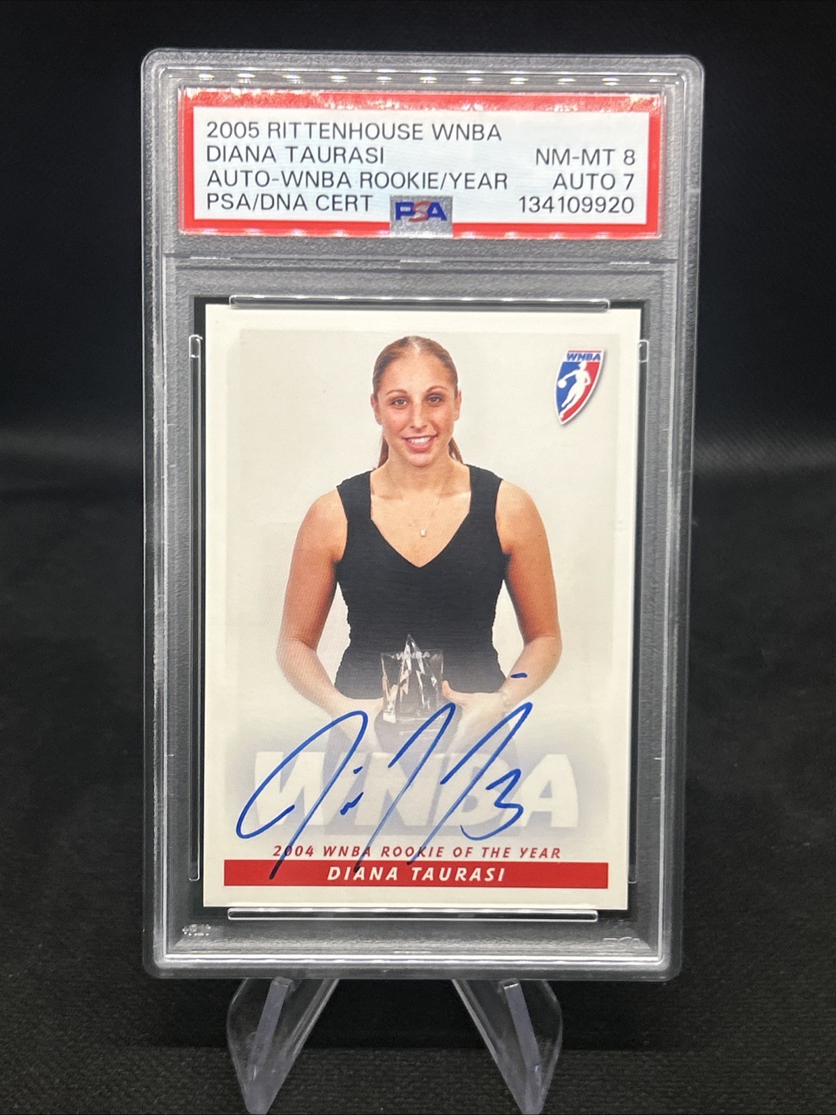 2005 Rittenhouse WNBA Diana Taurasi RC Rookie of the Year ROTY Card Auto PSA 8