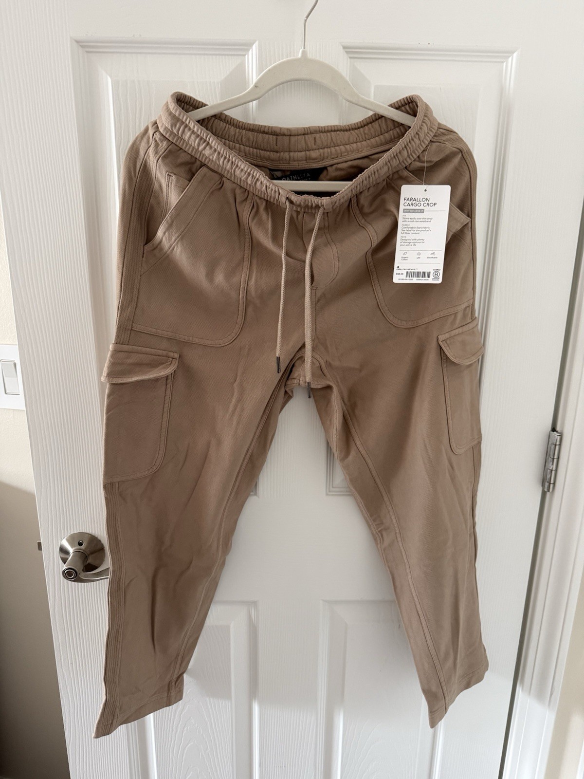 Athleta Farallon Cargo Crop Pants Size 4 Athleta Farallon Cargo Crop Pants Size 4