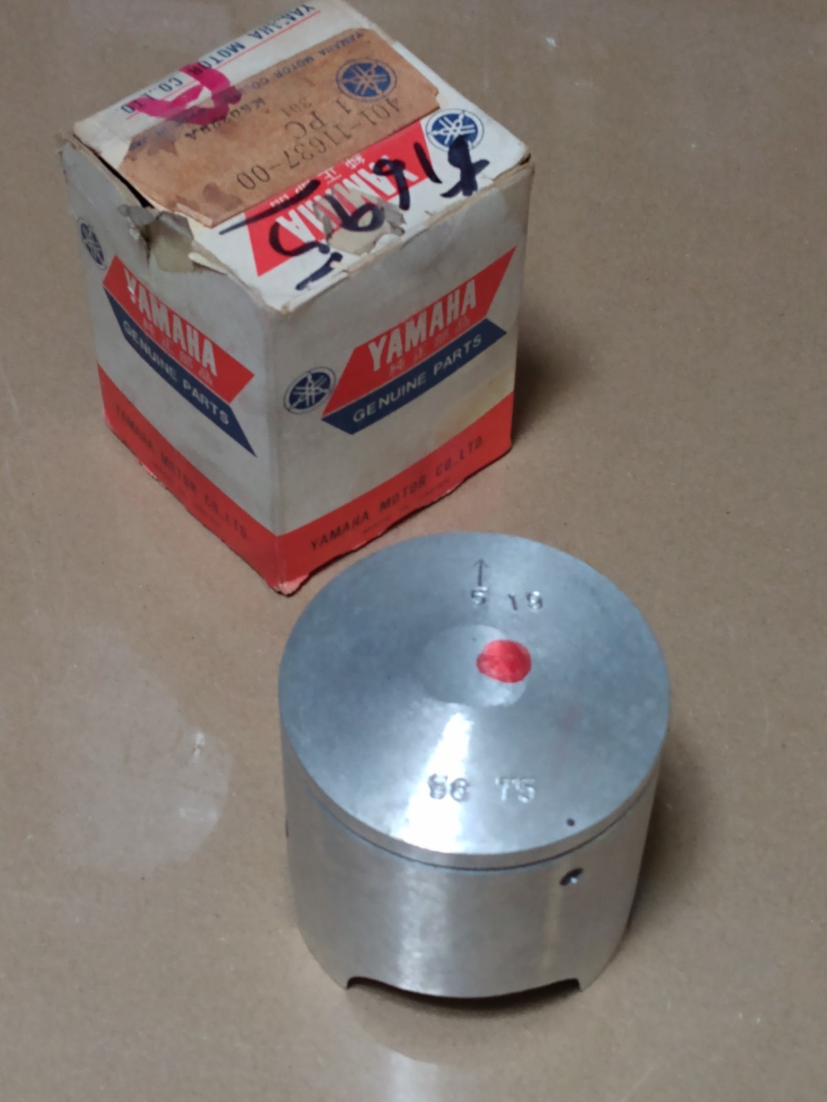 1974  1975  MX125   OEM   NOS    PISTON     0 .75mm O.S.     401-11637-00-00