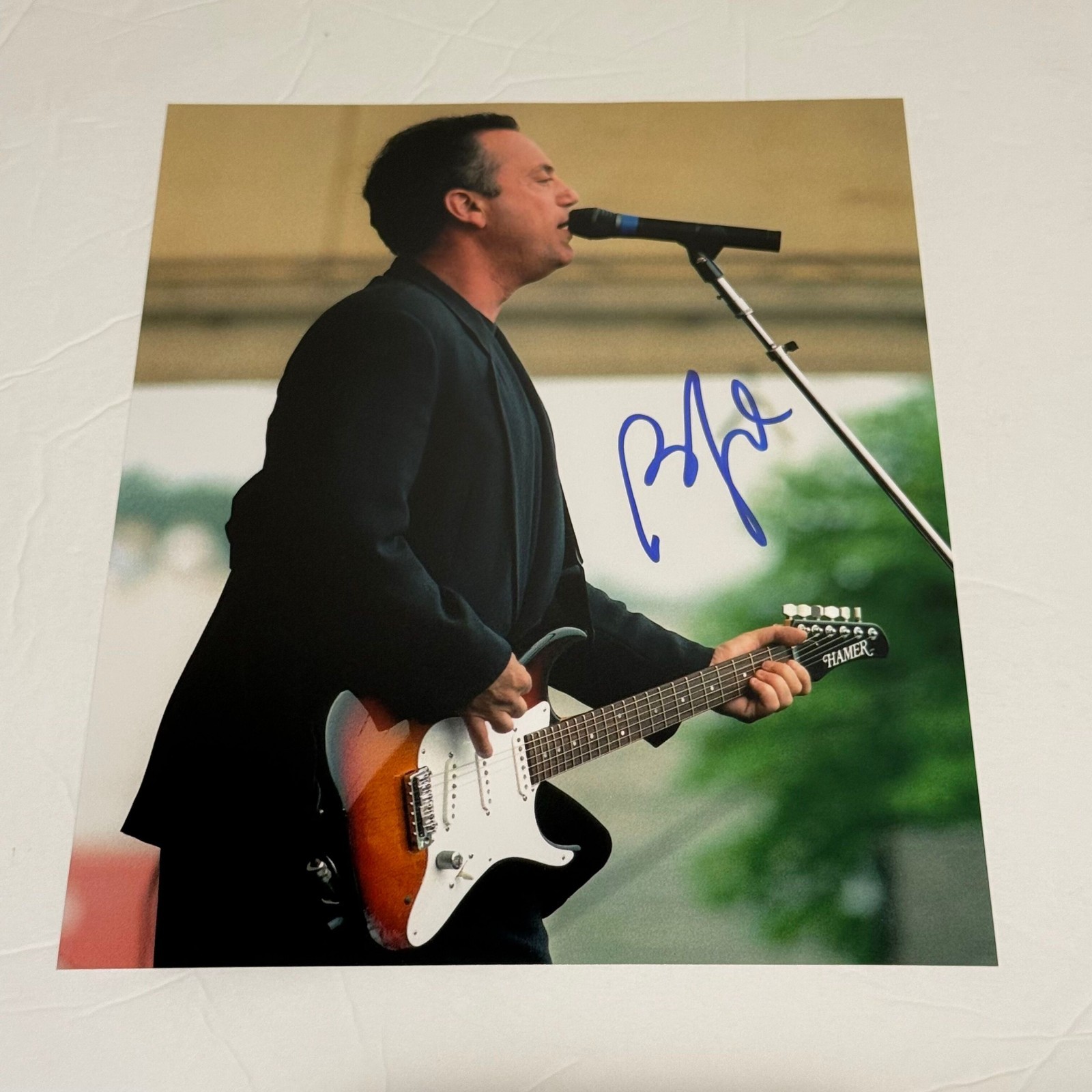 Billy Joel Autographed Piano Man Guitar Concert 8x10 Photo 2