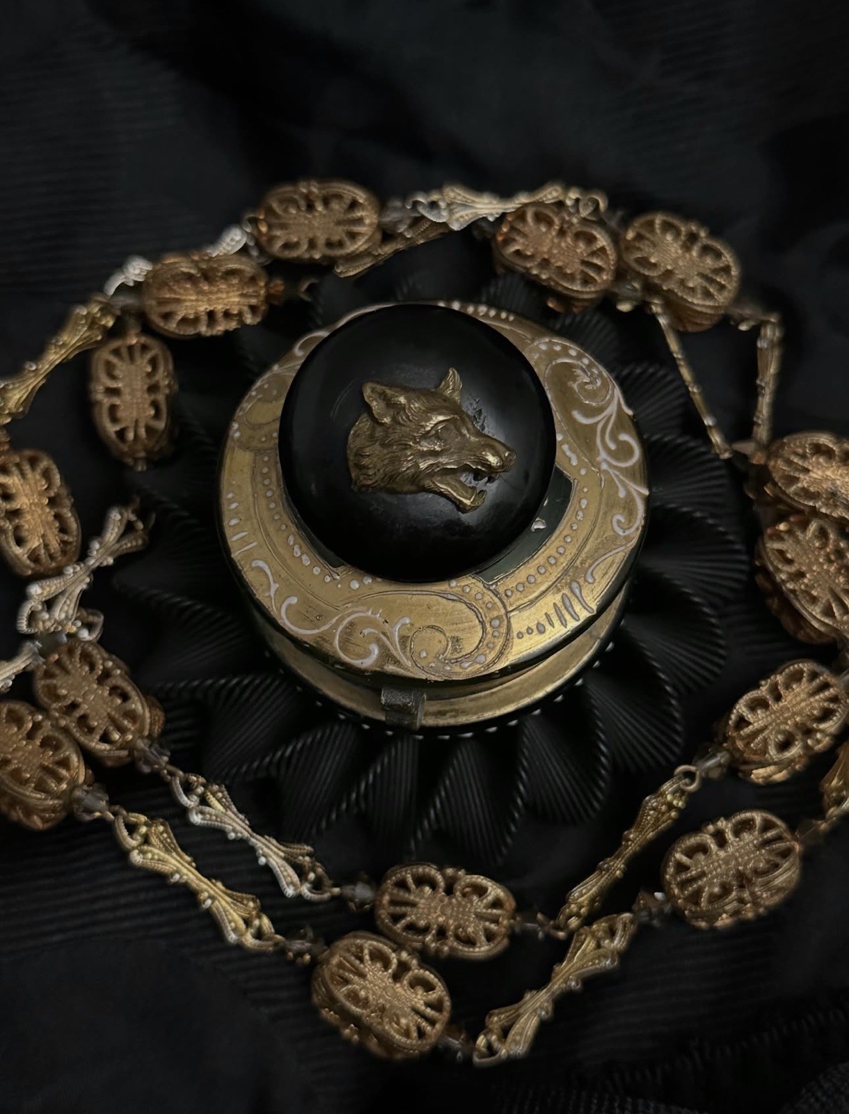 Antique 1890s Whitby Jet & Brass Wolf Head Button Werewolf Halloween Sporting