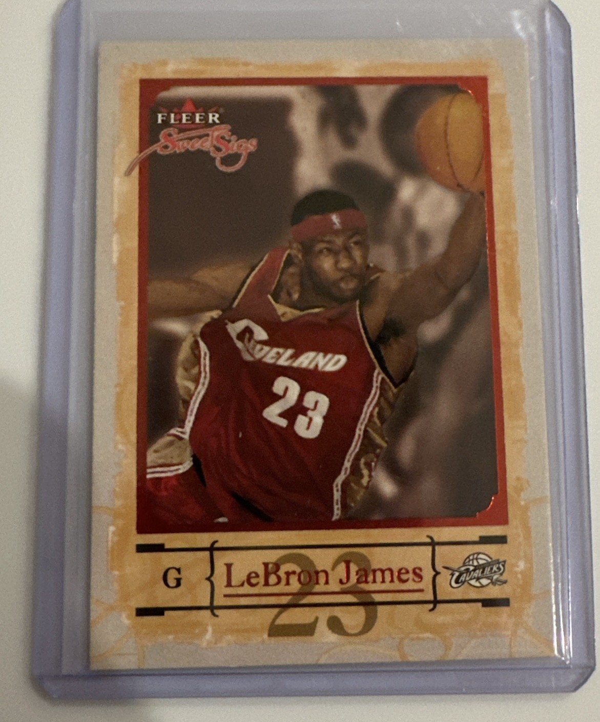2004-05 Fleer Sweet Sigs Lebron James #75 2nd Year Cleveland Cavaliers