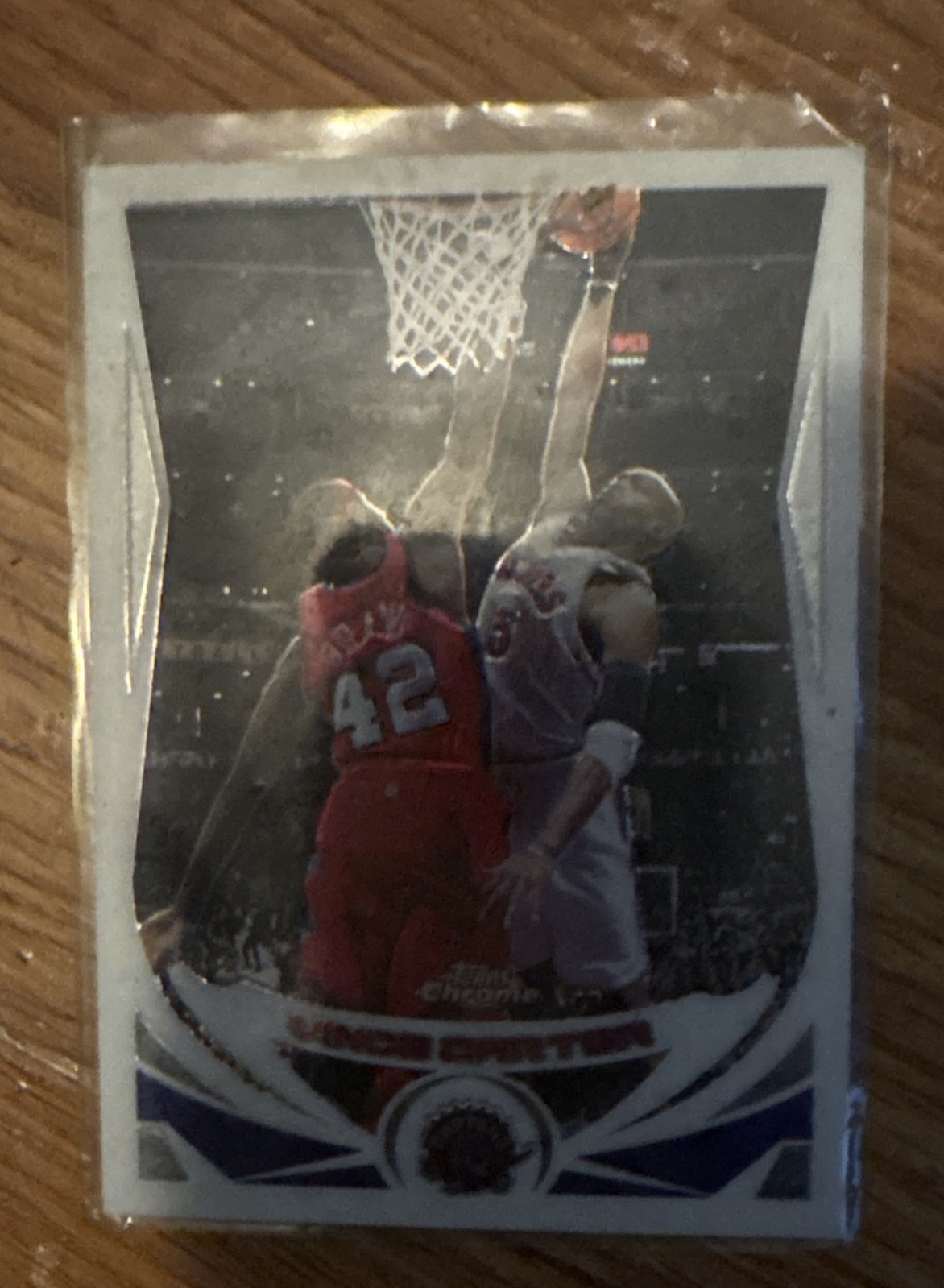 2004-05 Topps Chrome - Vince Carter #30 Refractor 2004-05 Topps Chrome - Vince Carter #30 Refractor