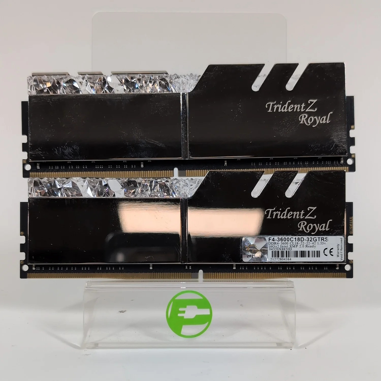 G.Skill Trident Z Royal Series 32GB (2x16GB) RAM DDR4 3600MHz F4-3600C18D-32GTRS